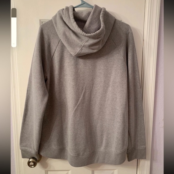 NWOT UNDER ARMOUR RED, WHITE & BLUE HOODIE - Picture 2 of 3